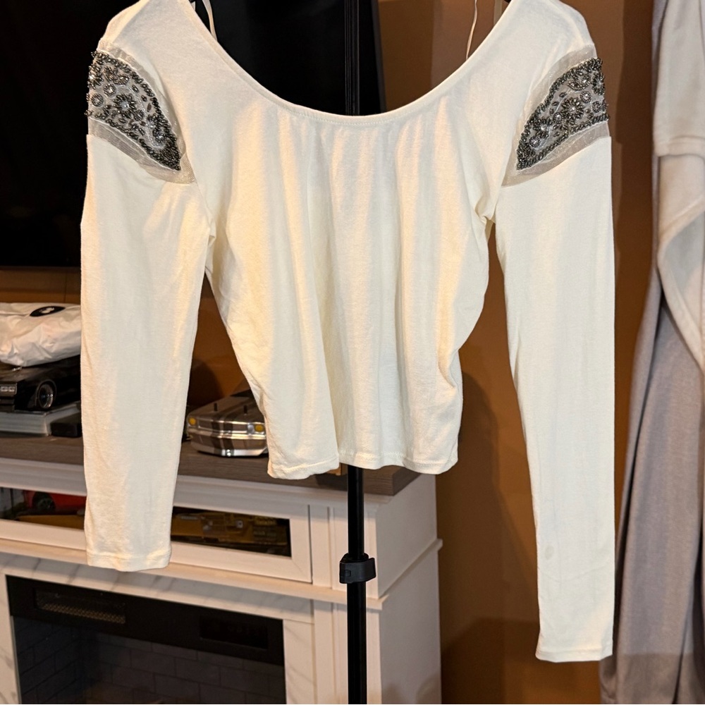 Sparkle and Fade Cream Long Sleeve Top with Black Embellishments Sz S NWT Crop